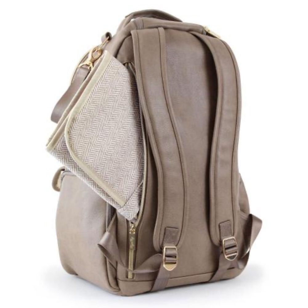 Itzy Ritzy Boss Diaper Bag Backpack - Vanilla Latte - Picture 6 of 13